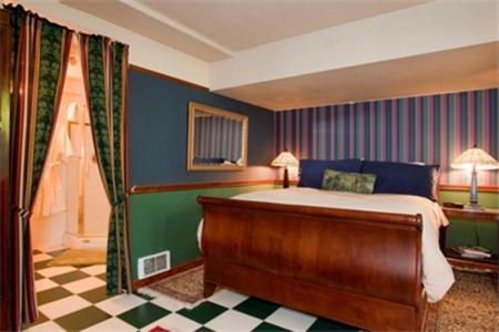 Bacon Mansion 3* Seattle
